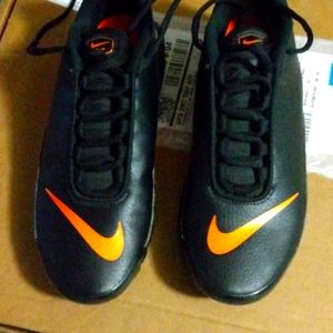 TN air Nikes